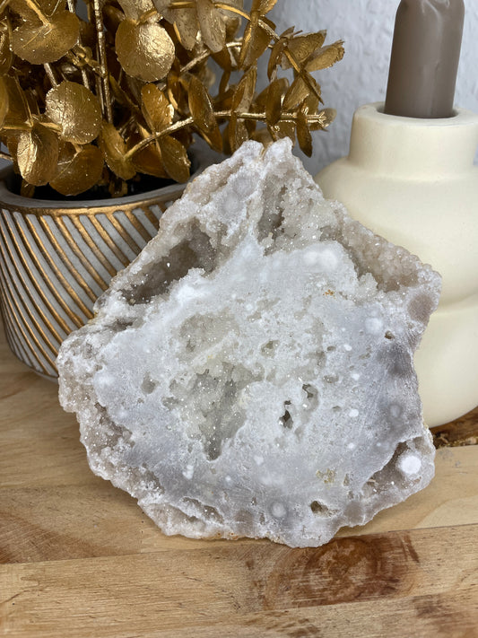 Sehr schöner weißer Geoden Cluster