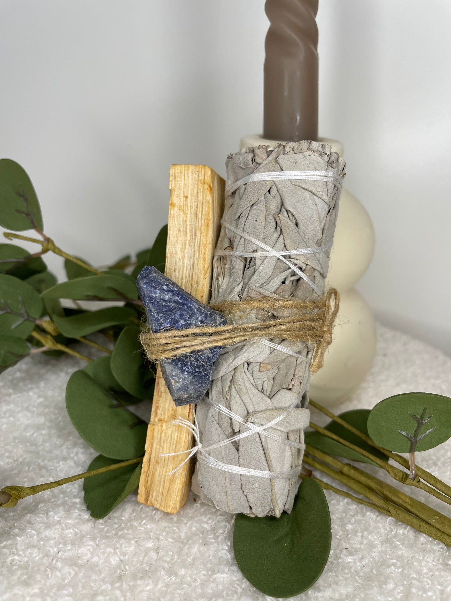 Räucherbündel – Weißer Salbei, Palo Santo & Rohkristall