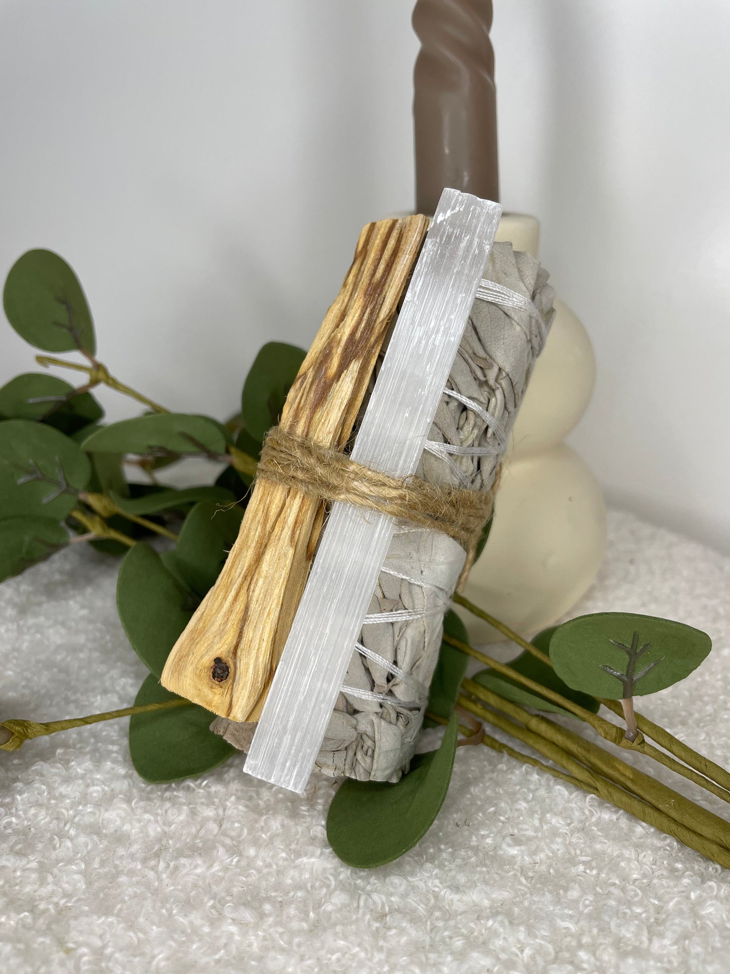 Räucherbündel – Weißer Salbei, Palo Santo & Rohkristall