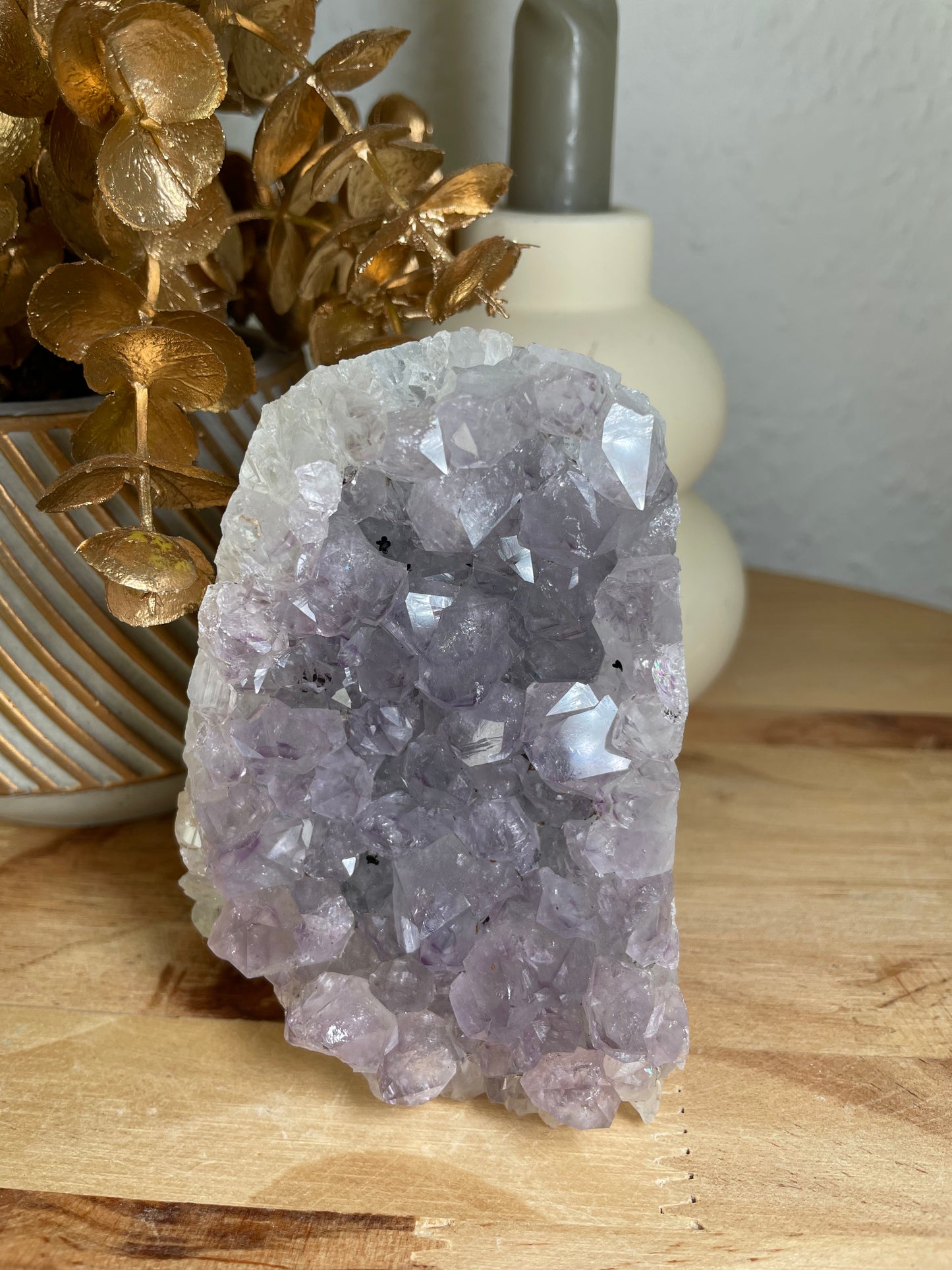 Amethyst Cluster in zartem Lavendel